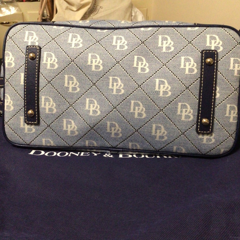Dooney & Bourke blue “Gabriella” large crossbody - Picture 2 of 3